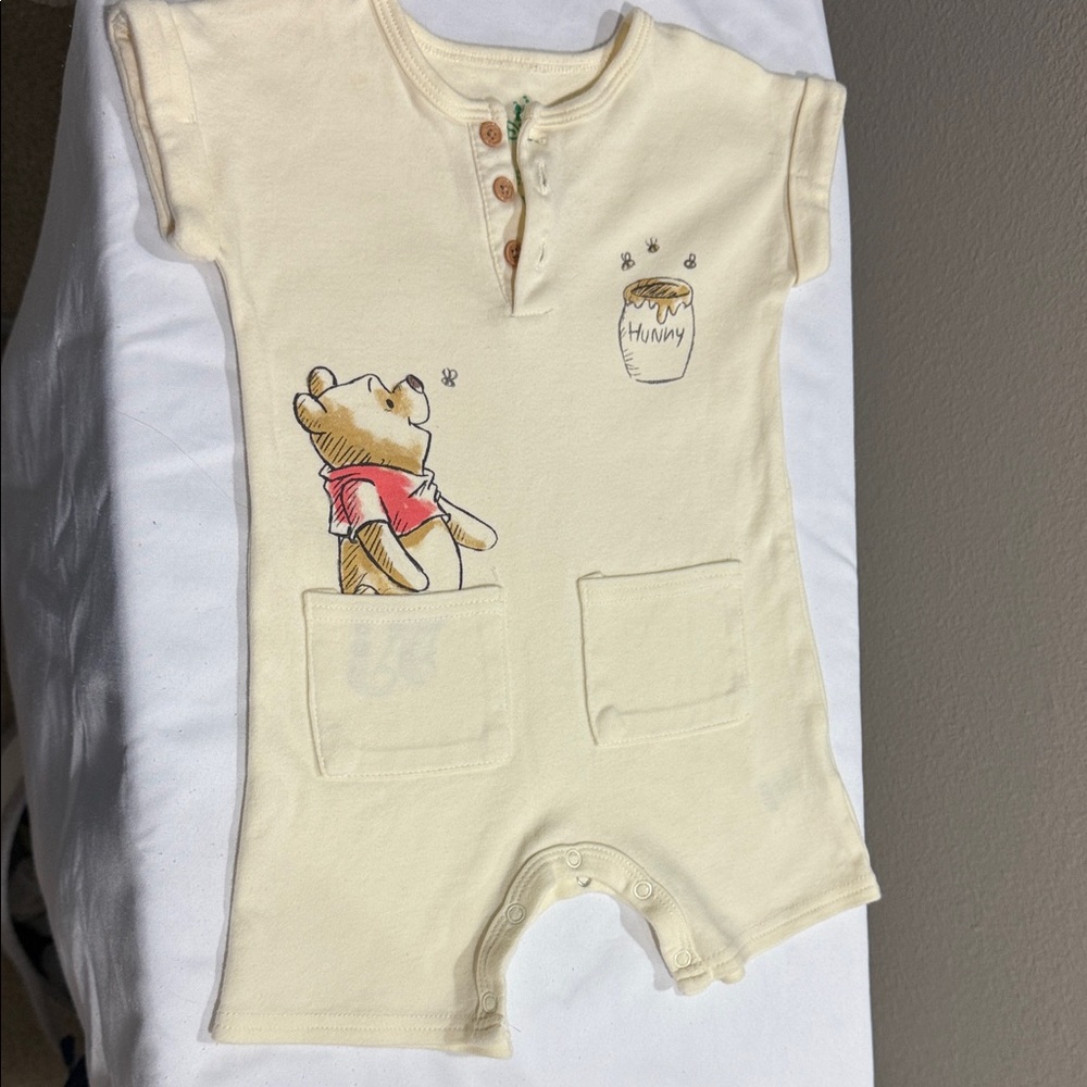 Disney Cream Winnie the Pooh Bodysuit